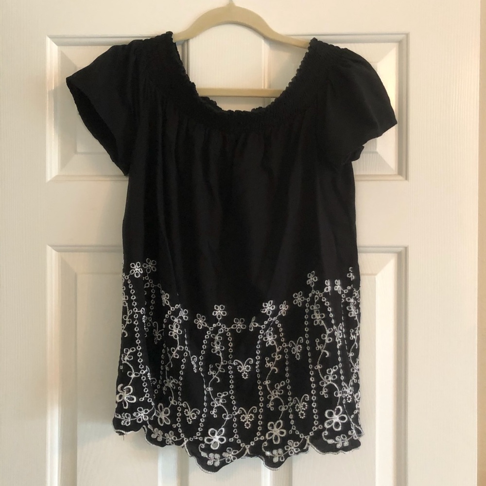 Black Embroidered Old Navy top